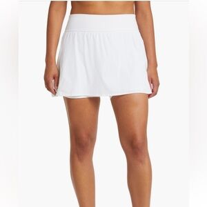 Spanx Get Moving Skort in White (NWOT)